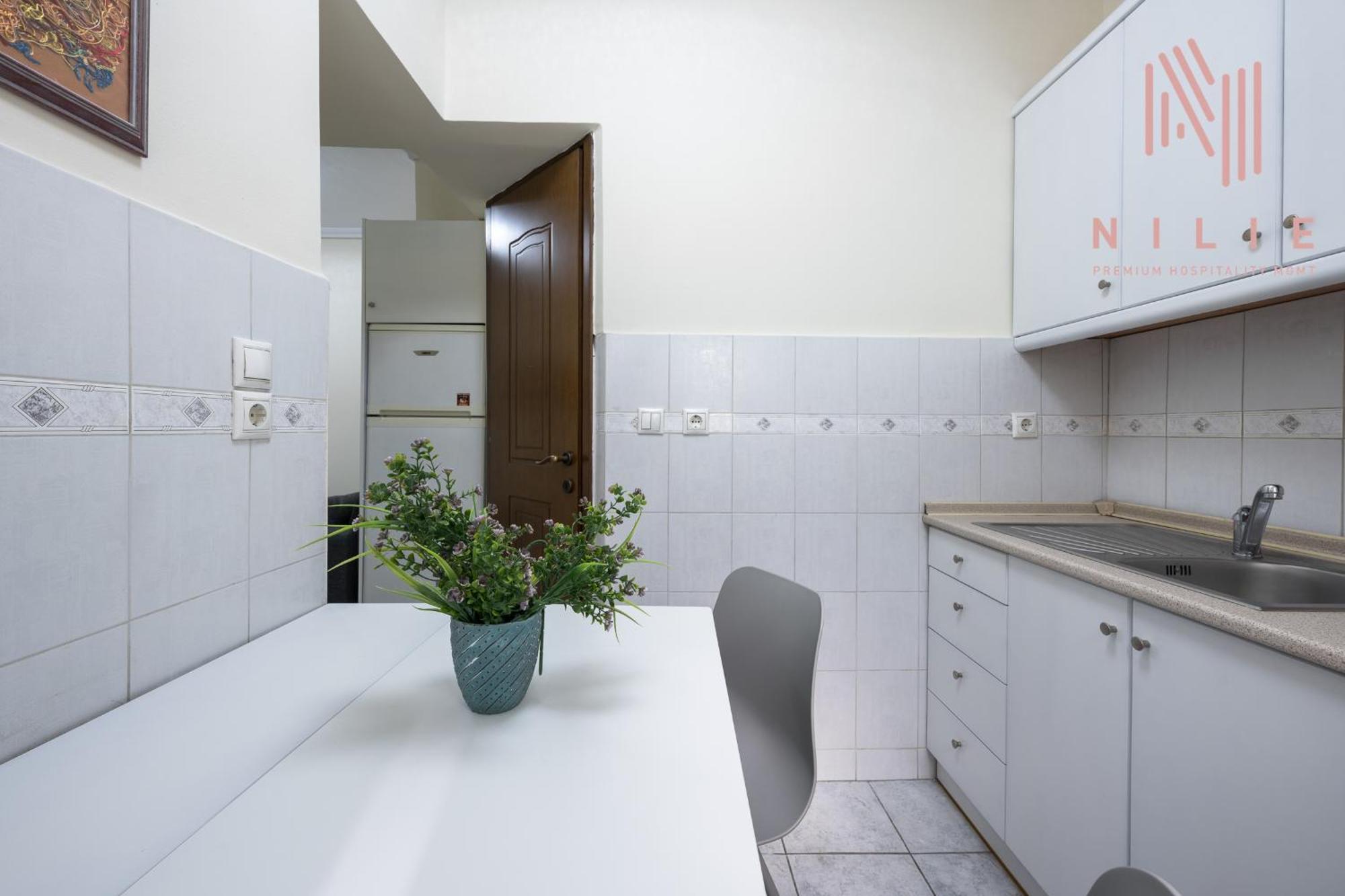 Little Paris, Nilie Hospitality Mgmt Apartment เทสซาโลนิกิ ภายนอก รูปภาพ