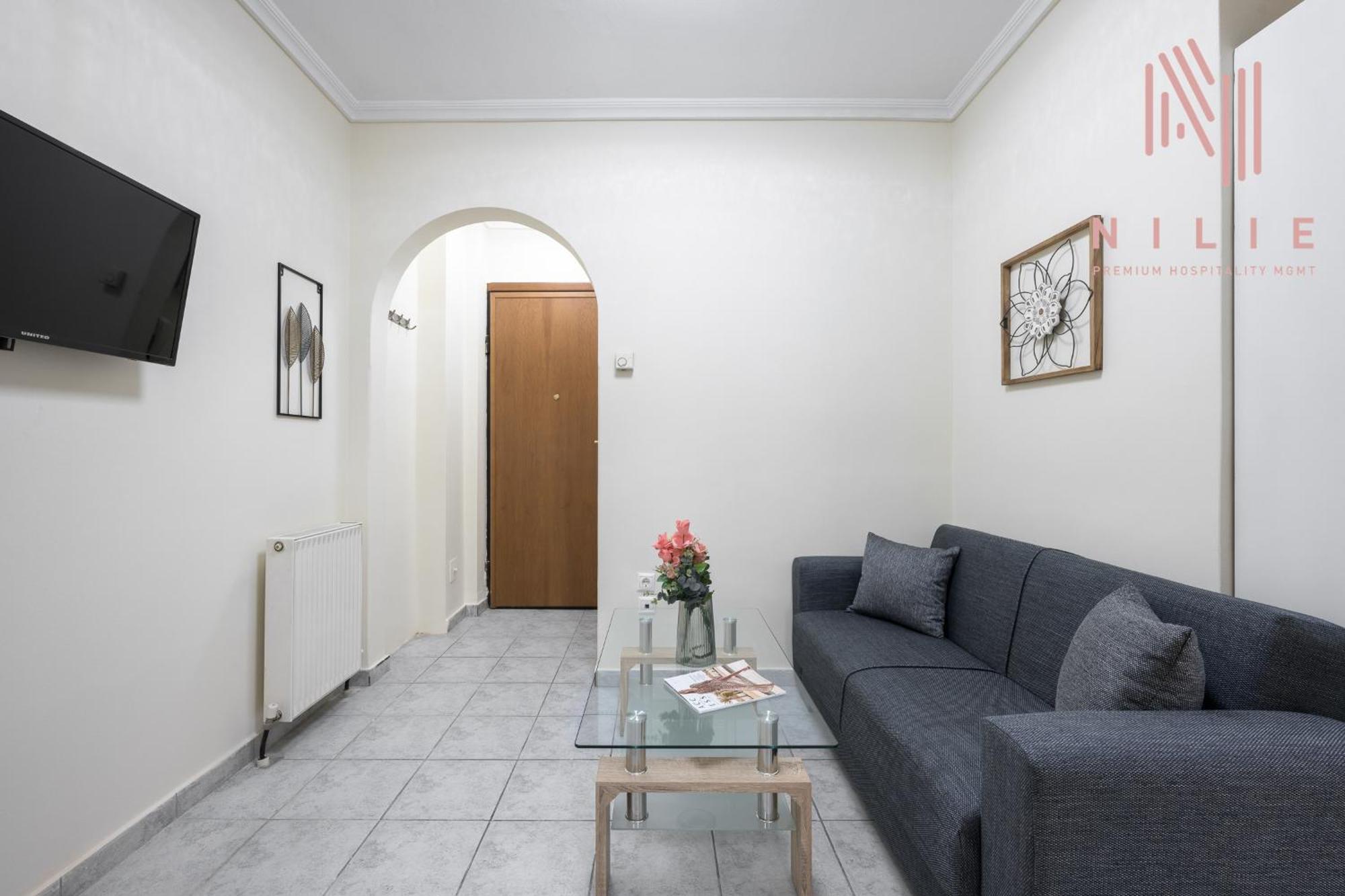 Little Paris, Nilie Hospitality Mgmt Apartment เทสซาโลนิกิ ภายนอก รูปภาพ