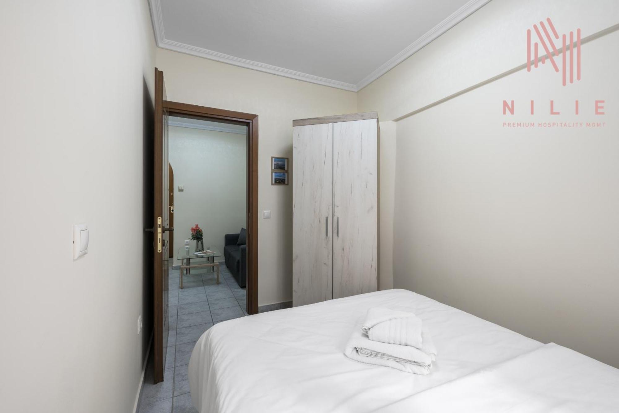 Little Paris, Nilie Hospitality Mgmt Apartment เทสซาโลนิกิ ภายนอก รูปภาพ